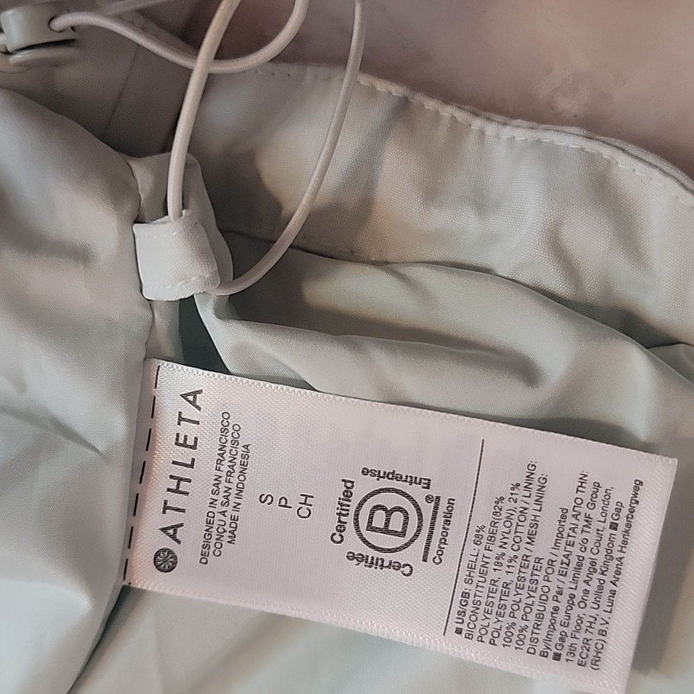 NWT Athleta Mint Green Everywhere Windbreaker Jacket w/ Hidden Hood. Small - Picture 7 of 12